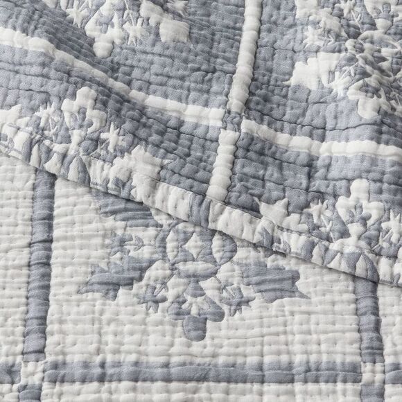 Threshold - Full/Queen Holiday Matelasse Quilt Set Gray - Thre Gray - Picture 3 of 4